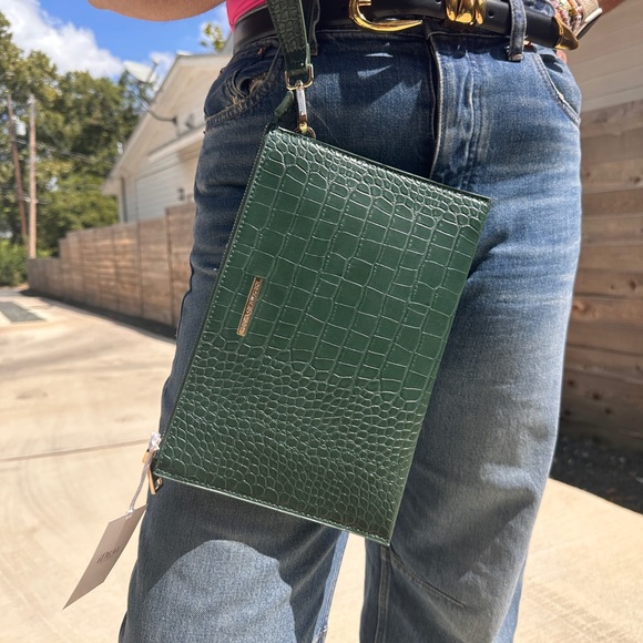 Ideal of Sweden wristlet - Picture 3 of 4